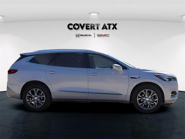 Photo of 2018 White Frost Tri-Coat Buick Enclave