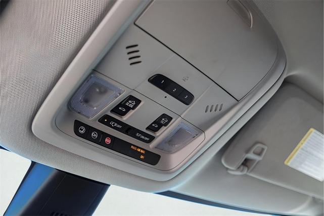 Photo of 2018 White Frost Tri-Coat Buick Enclave