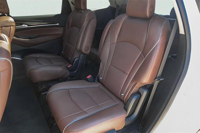 Photo of 2018 White Frost Tri-Coat Buick Enclave