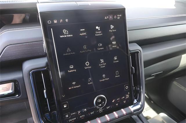 Photo of 2025 Summit White GMC Yukon XL