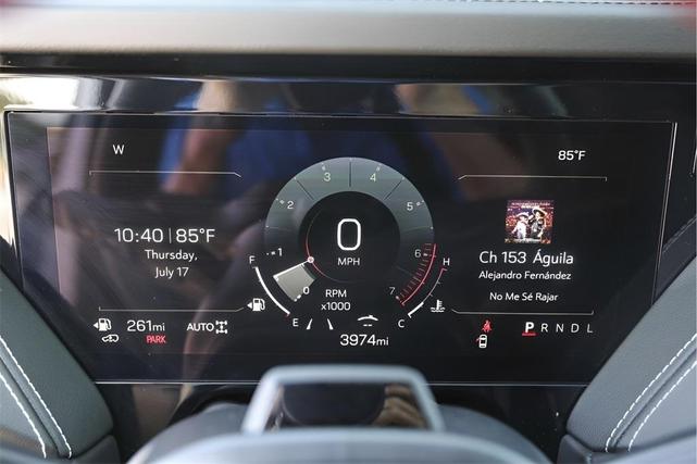 Photo of 2025 Summit White GMC Yukon XL