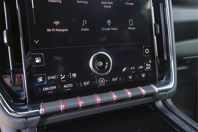 Photo of 2025 Summit White GMC Yukon XL