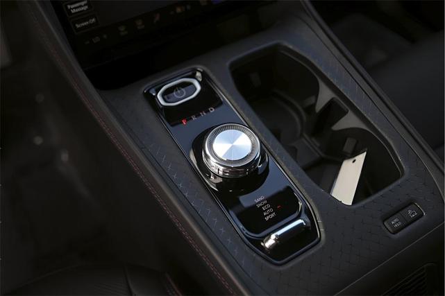 Photo of 2025 Fathom Blue Pearlcoat Jeep Wagoneer S