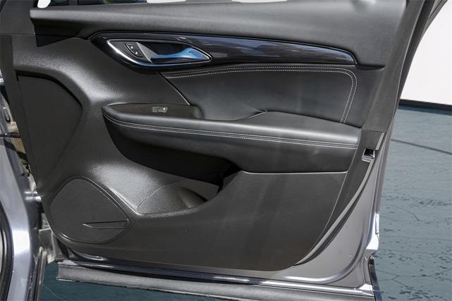 Photo of 2022 Satin Steel Metallic Buick Envision