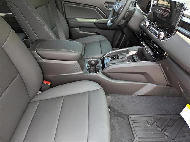 Photo of 2025 Summit White GMC Canyon
