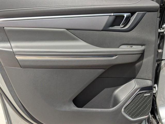 Photo of 2025 Moonstone Buick Enclave