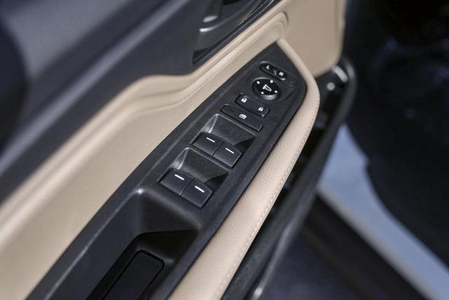 Photo of 2020 White Honda Odyssey