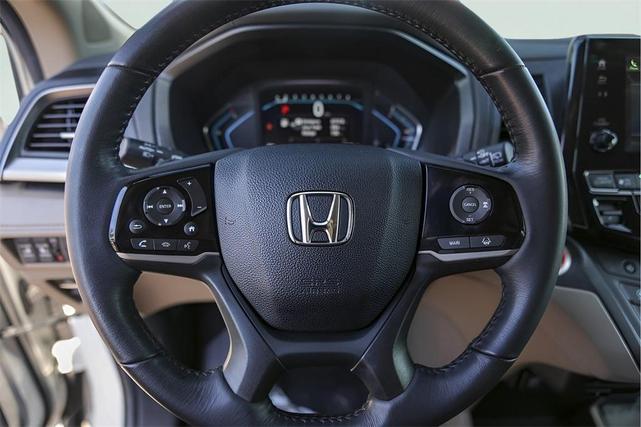 Photo of 2020 White Honda Odyssey