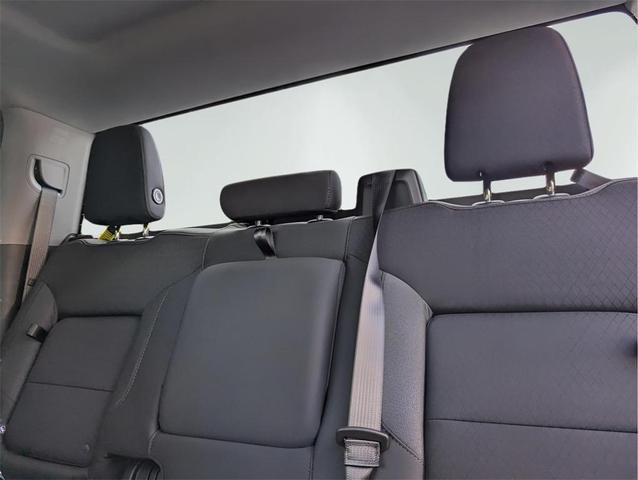 Photo of 2025 Summit White GMC Sierra 1500
