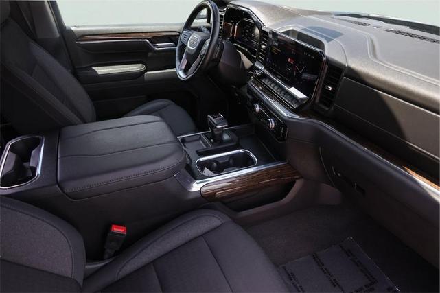 Photo of 2024 Black GMC Sierra 1500