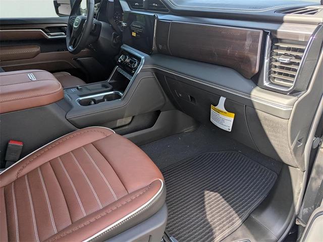 Photo of 2025 Onyx Black GMC Sierra 2500