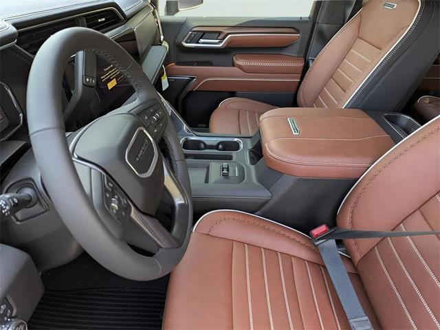 Photo of 2025 Onyx Black GMC Sierra 2500