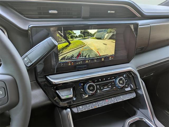 Photo of 2025 Onyx Black GMC Sierra 2500