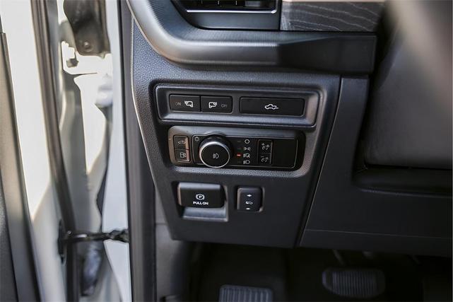 Photo of 2023 Star White Ford F-150