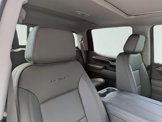 Photo of 2025 Onyx Black GMC Sierra 1500