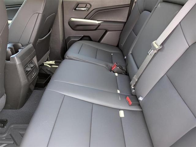 Photo of 2025 Summit White GMC Canyon