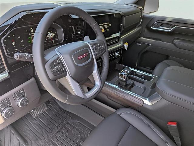 Photo of 2025 Summit White GMC Sierra 1500