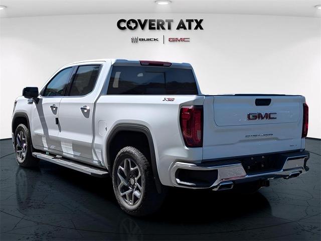 Photo of 2025 Summit White GMC Sierra 1500