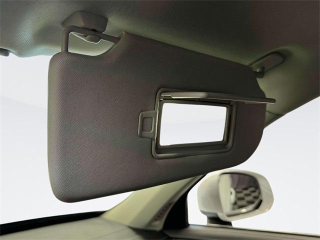 Photo of 2023 Crystal White Metallic Volvo XC90