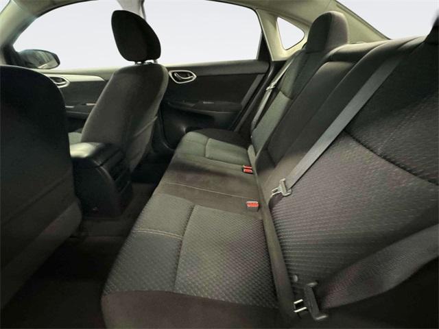 Photo of 2014 Magnetic Gray Nissan Sentra