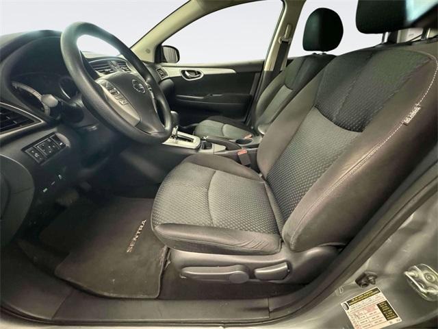 Photo of 2014 Magnetic Gray Nissan Sentra