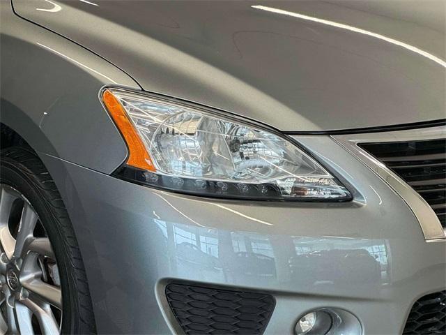 Photo of 2014 Magnetic Gray Nissan Sentra