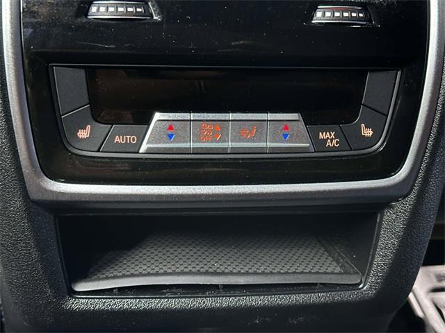 Photo of 2021 Phytonic Blue Metallic BMW X5