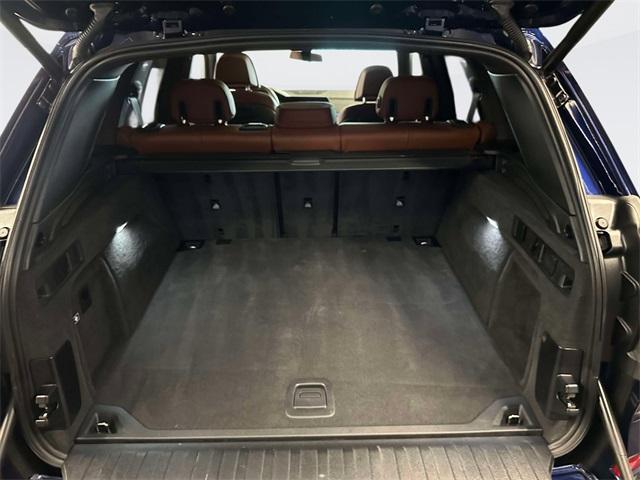 Photo of 2021 Phytonic Blue Metallic BMW X5