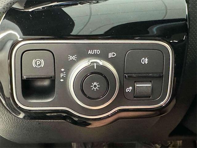 Photo of 2025 Polar White Mercedes-Benz CLA 250