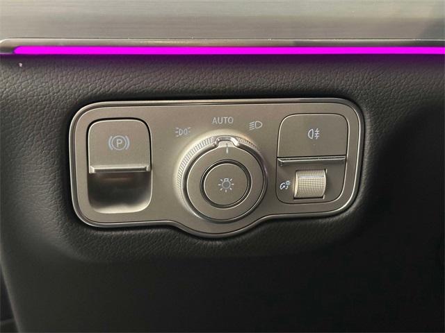 Photo of 2025 Black Mercedes-Benz GLE 350