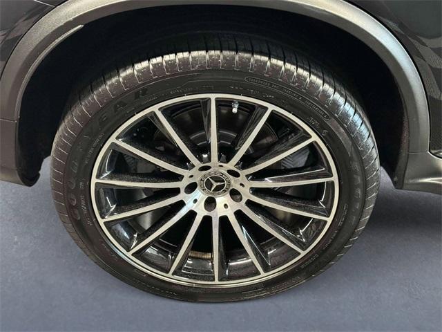 Photo of 2022 Graphite Gray Metallic Mercedes-Benz GLC 300