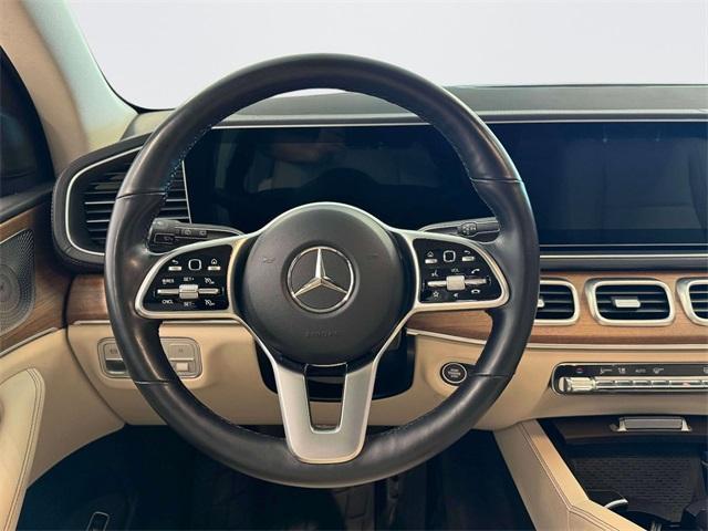Photo of 2023 Polar White Mercedes-Benz GLS 450