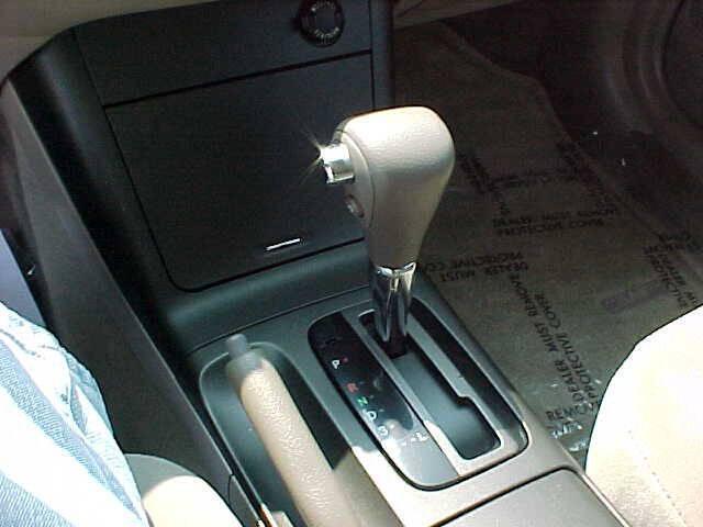 Photo of 2006 Champagne Toyota Camry