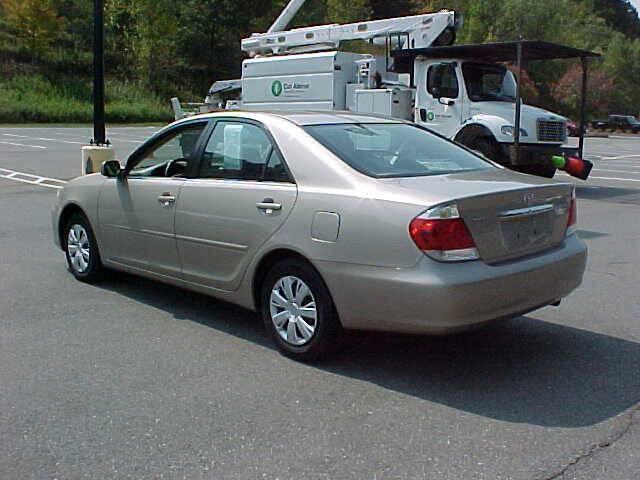 Photo of 2006 Champagne Toyota Camry