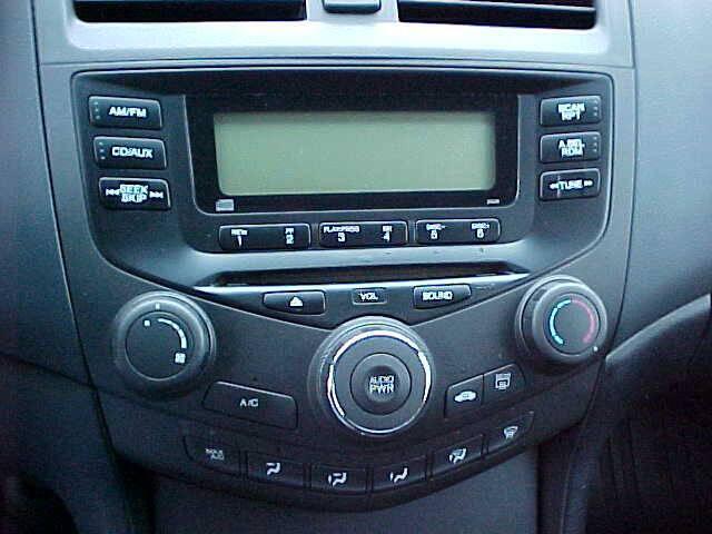Photo of 2004 Silver Honda Accord