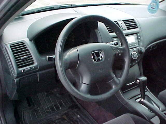 Photo of 2004 Silver Honda Accord