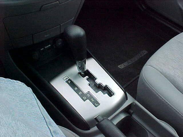 Photo of 2010 Silver Hyundai ELANTRA