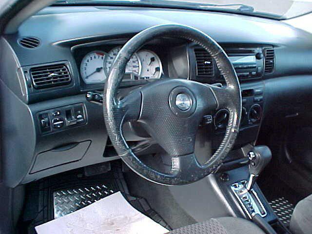 Photo of 2007 White Toyota Corolla