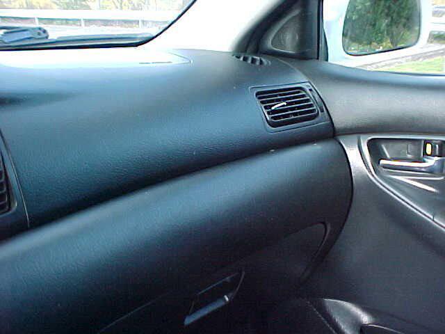 Photo of 2007 White Toyota Corolla