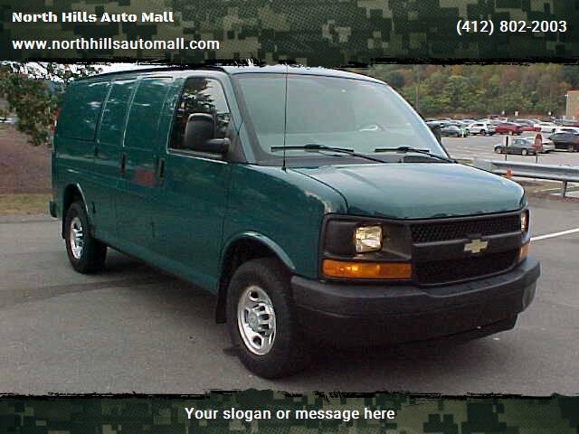 Photo of 2011 Green Chevrolet Express 3500