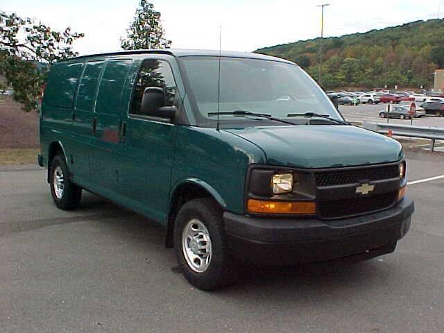 Photo of 2011 Green Chevrolet Express 3500