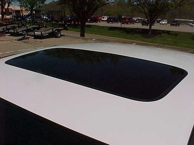 Photo of 2007 White Honda Civic