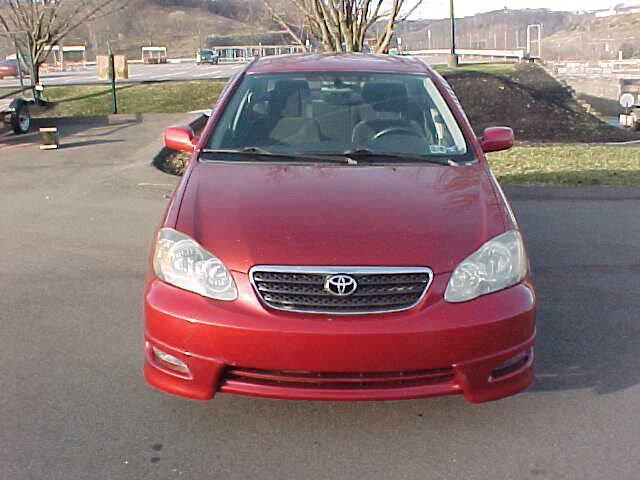 Photo of 2006 Burgundy Toyota Corolla