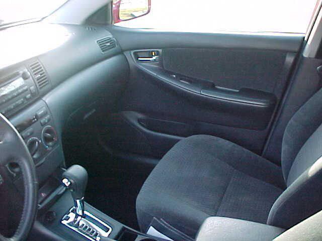 Photo of 2006 Burgundy Toyota Corolla