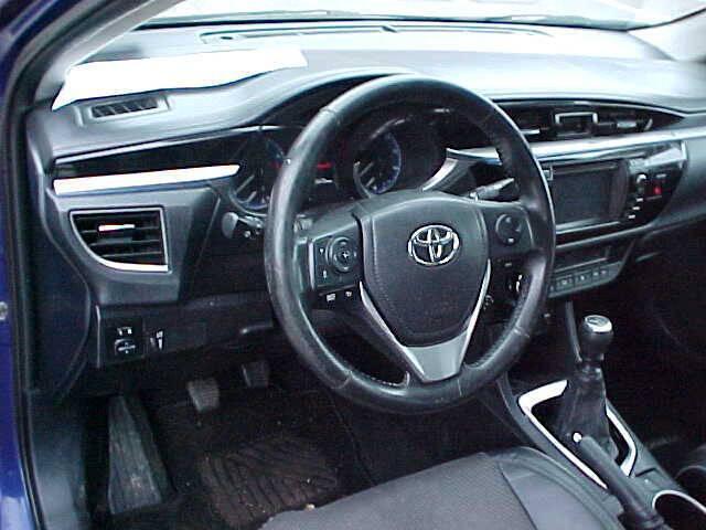 Photo of 2015 Blue Toyota Corolla