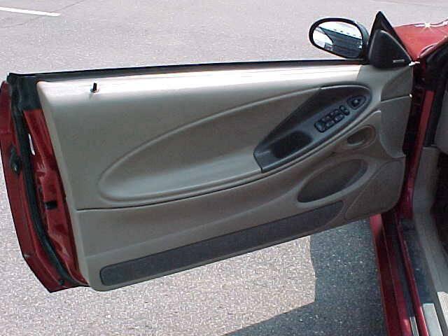 Photo of 2004 Burgundy Ford Mustang