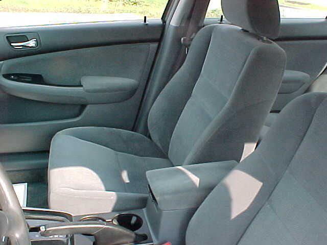 Photo of 2007 Burgundy Honda Accord