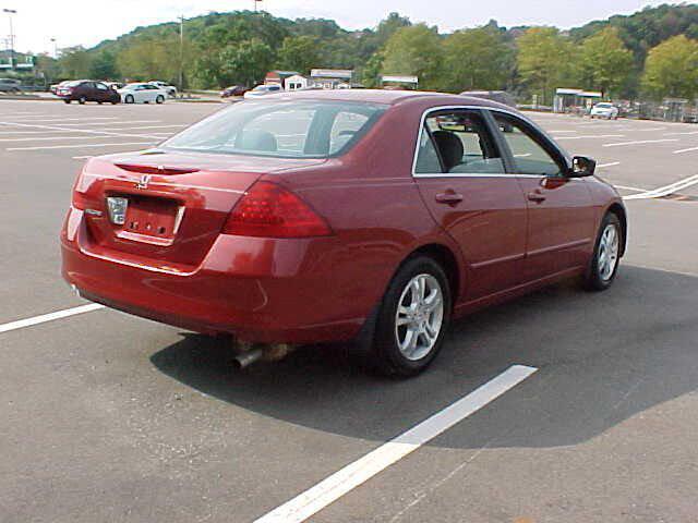 Photo of 2007 Burgundy Honda Accord