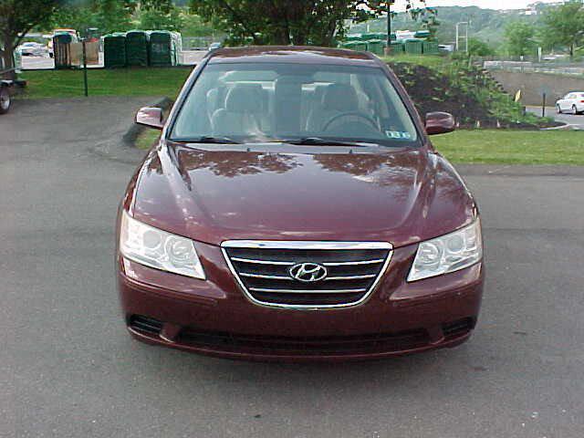 Photo of 2010 Burgundy Hyundai SONATA