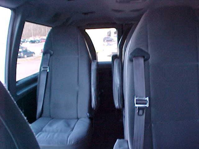 Photo of 2008 White Ford E150